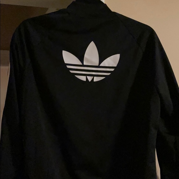 Women’s Adidas jacket - Picture 10 of 16
